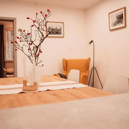 Alter Gutshof Sendelbach Apartamento *