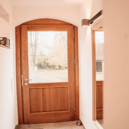 Alter Gutshof Sendelbach Apartamento *
