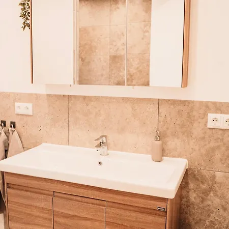 Alter Gutshof Sendelbach * Rentweinsdorf
